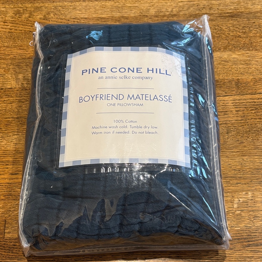 NWOT Pine Cone Hill Annie Selke Boyfriend Matelassé Standard Pillow Sham Aegean